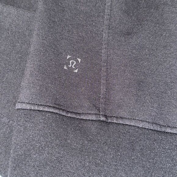 lululemon L Men’s Black Crew Pullover Athletic Sweatshirt - Picture 13 of 13